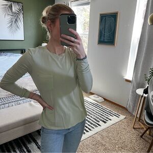 American Eagle Soft & Sexy Tee Womens XS Green Crewneck Long Sleeve Chest Pocket